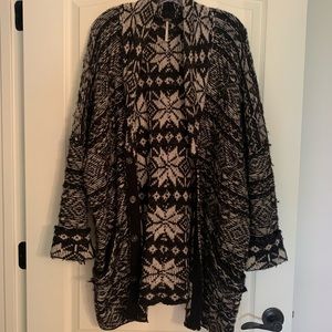 B&W Free People comfy cardigan